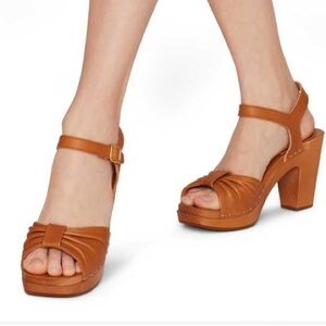 Swedish Hasbeens NWT Bow Camel Nature Clog Sandal Best Seller ♥️🌈